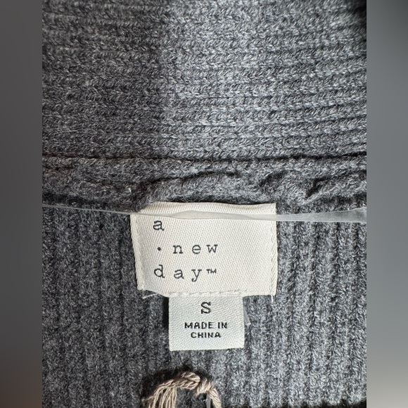 NWT - A New Day Gray Cardigan size Small - Picture 4 of 11